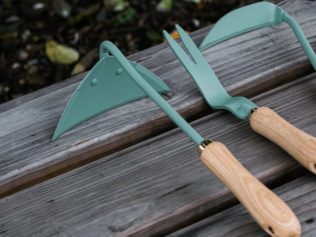 Motyka trojúhelník Mint | Nerez + Jasan | 33cm | BAREBONES